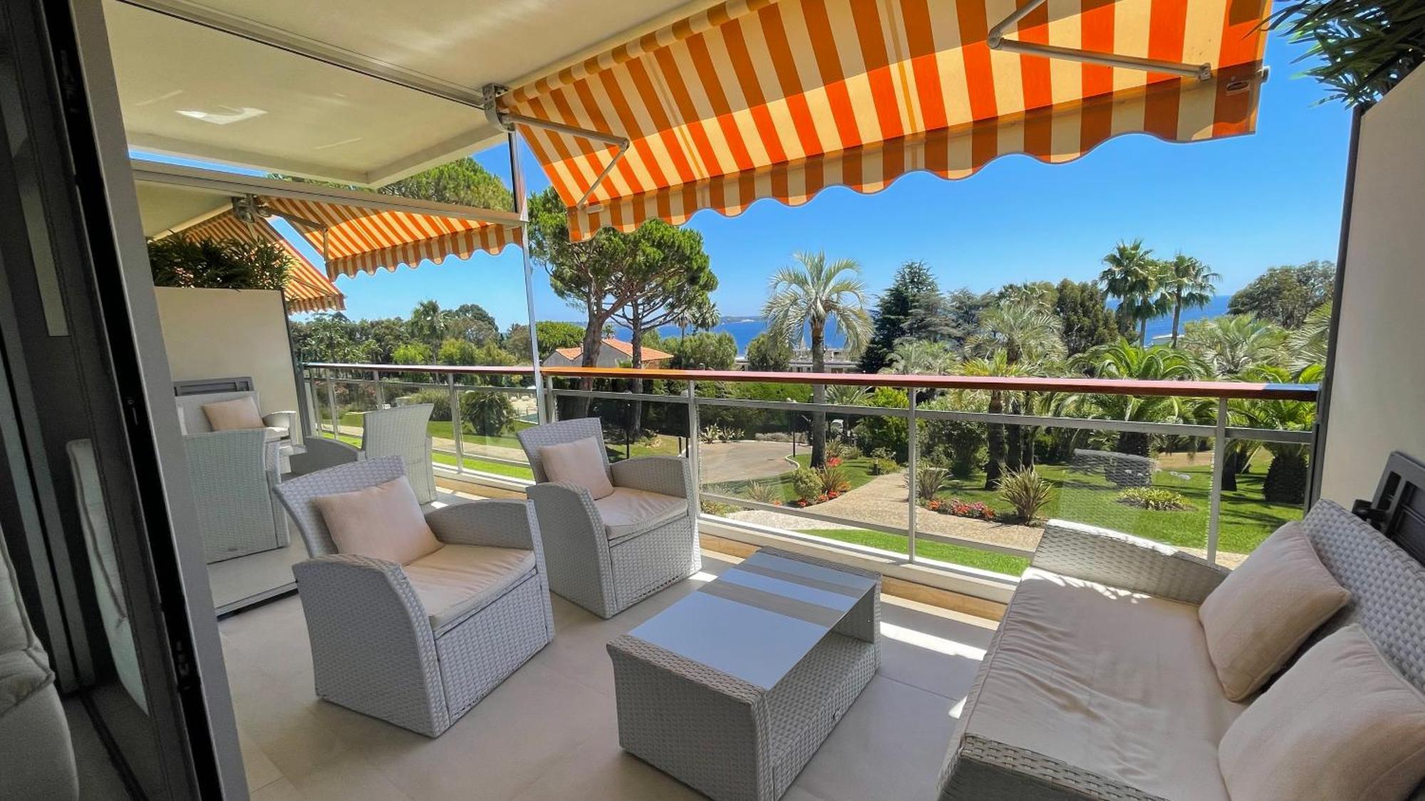 Appartement 2 Chambres Vue Mer Panoramique, Proche Croisette Cannes Vallauris Εξωτερικό φωτογραφία